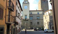 Pioggia di fondi per la casa comunale
