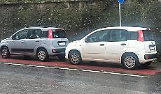 Sulle piste ciclabili a Viterbo parcheggio abusivo diffuso