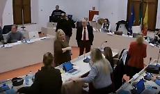 &laquo;Cerveteri non merita questo. Sindaco stacchi la spina&raquo;