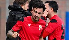 Tolfa a Fiumicino per prendere finalmente il volo