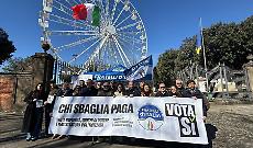 S&igrave; al referendum sulla giustizia, grande affluenza al gazebo di Fratelli d&rsquo;Italia