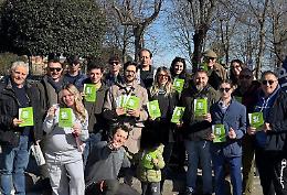 &ldquo;S&igrave;&rdquo; alla referendum, in tanti al gazebo