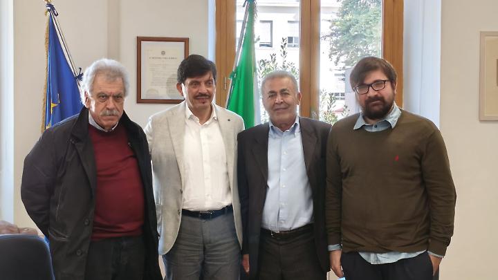 Civitavecchia consegna i fondi alla Mezzaluna Rossa