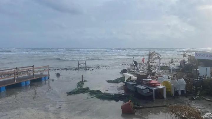 Santa Marinella mareggiate