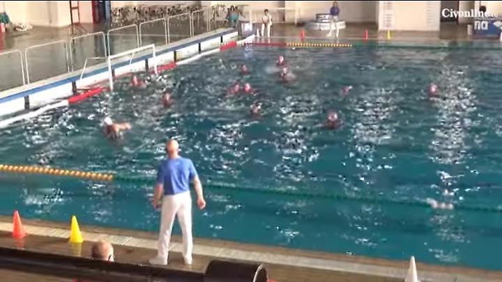 Pavonesse contro orchette: Nautilus a scuola di grande pallanuoto
