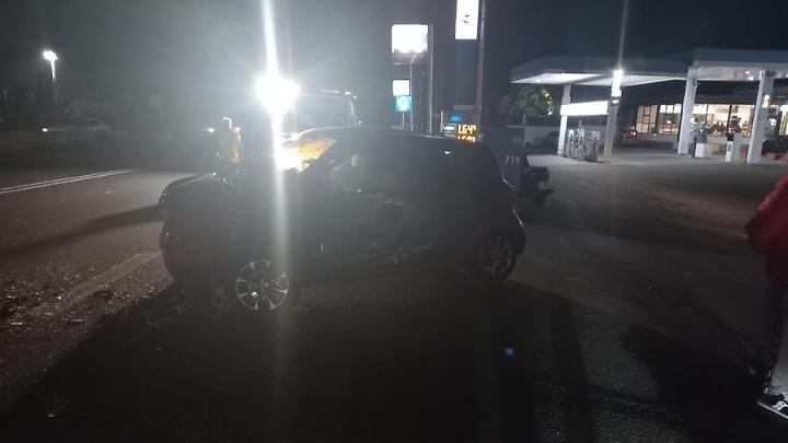 Schianto sull’Aurelia, tre feriti: donna in ospedale. Bimba illesa