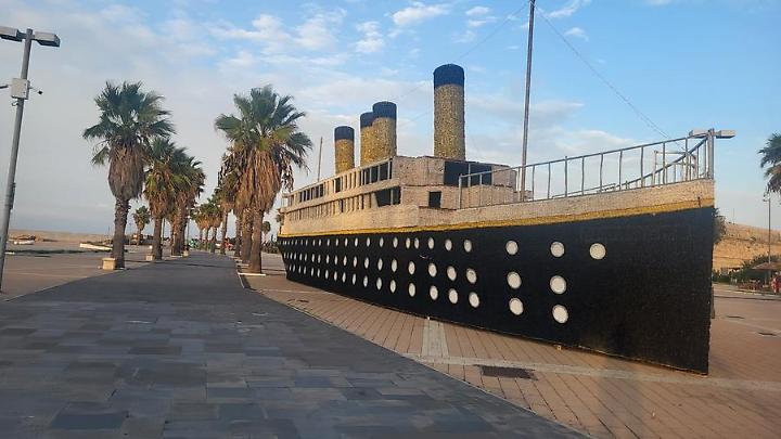 Civitavecchia con il Titanic diventa la capitale dell&rsquo;autolesionismo urbano