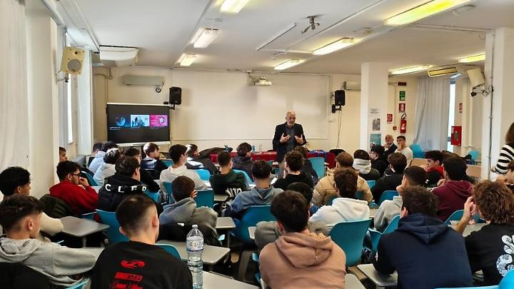 &ldquo;Energie per la scuola&rdquo;, il Marconi forma i tecnici della transizione