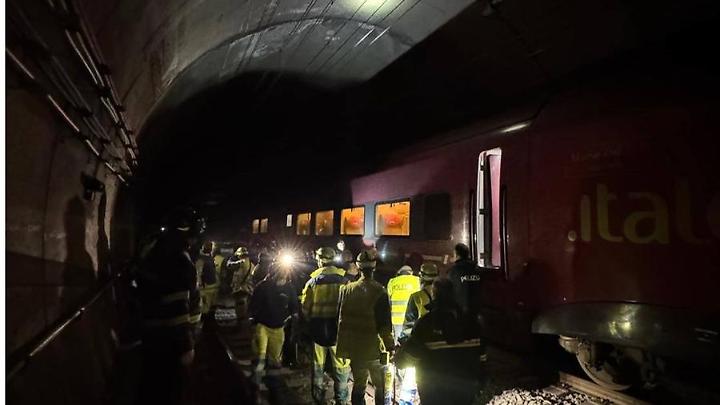 «Italo bloccato in galleria, colpa di un guasto alla linea elettrica»