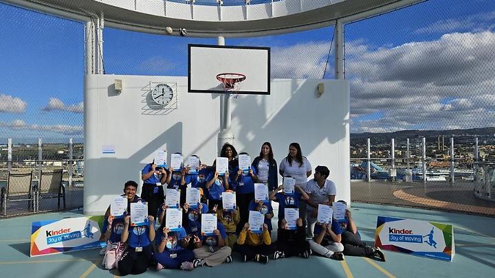 Emozioni in viaggio: i ragazzi in visita su Costa Toscana