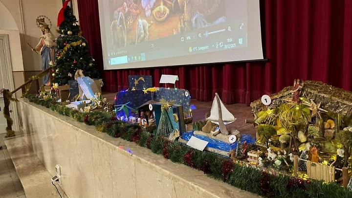 Presepi creativi e famiglie protagoniste: successo all&rsquo;oratorio Fma