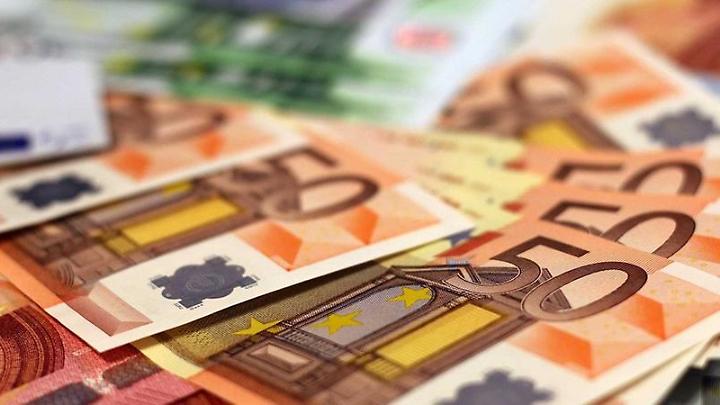 Soldi non dichiarati intercettati al porto