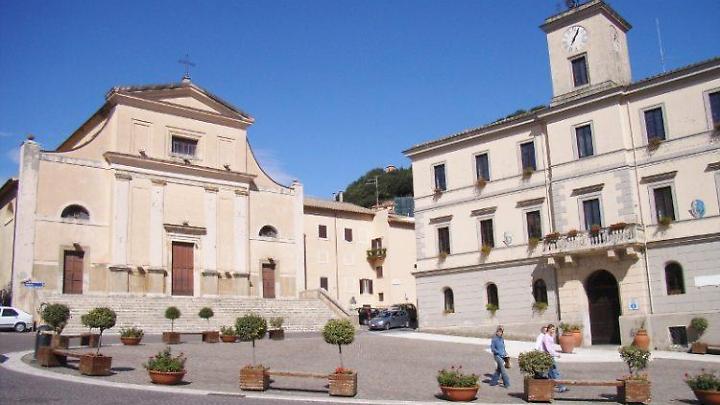 Pd e Insieme per Allumiere all&rsquo;attacco: &laquo;Il paese non merita finzioni&raquo;