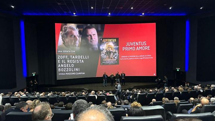 Il docu-film "Juventus. Primo Amore strapazza la concorrenza: &egrave; secondo per incassi