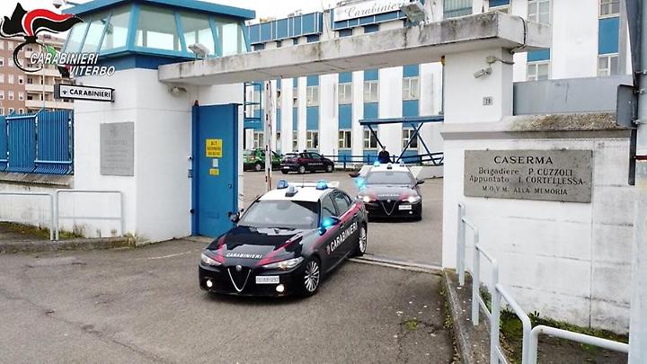 Furti, acciuffati cinque malviventi