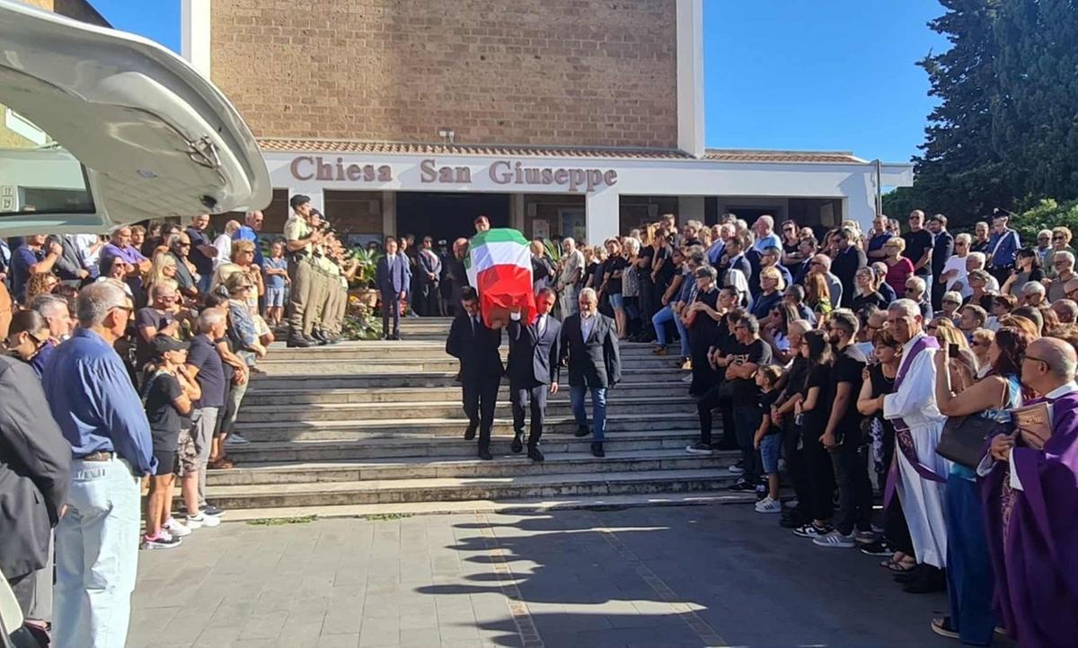funerale_parasiliti.jpg