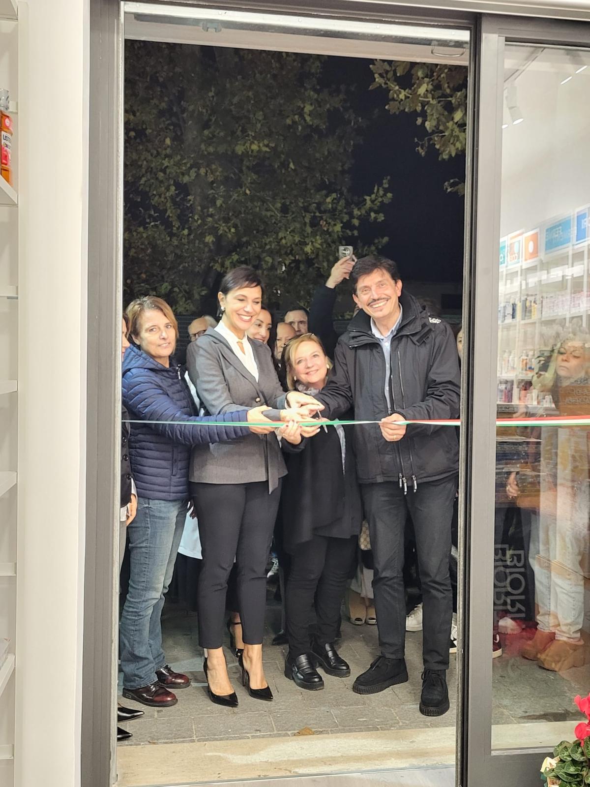 Taglio nastro calamatta.jpg