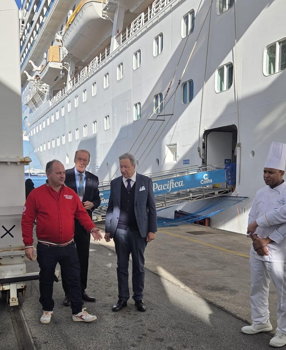 Croce rossa portelli costa.jpg